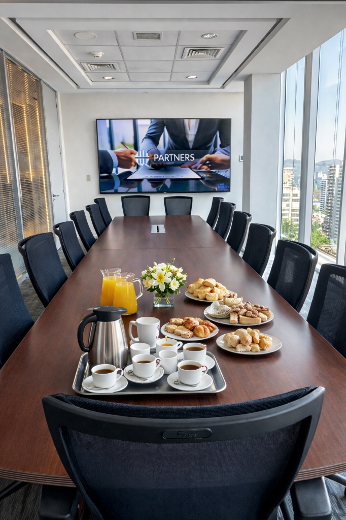 Salas de reuniones corporativas en Las Condes - TNA Office